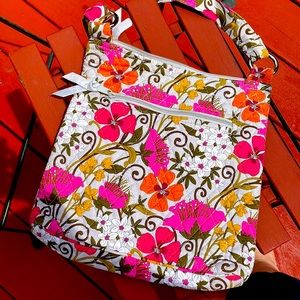 Rarely used Vera Bradley Bag